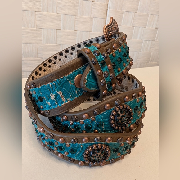 Ariat Womens Turquoise Brown Tooled Leather Western Studded Belt Large - Picture 2 of 9